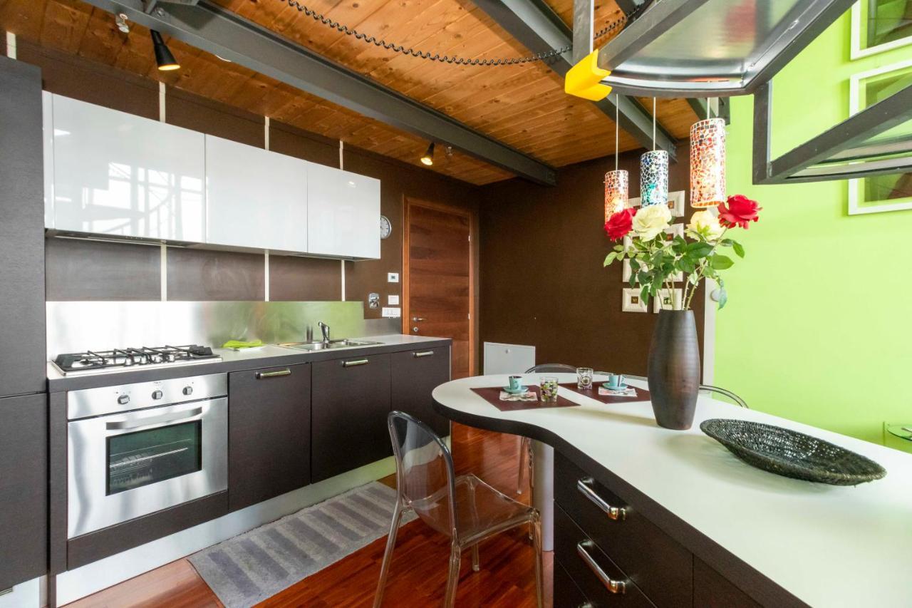 טורינו Dora Riverside Modern Apartment With Private Parking מראה חיצוני תמונה